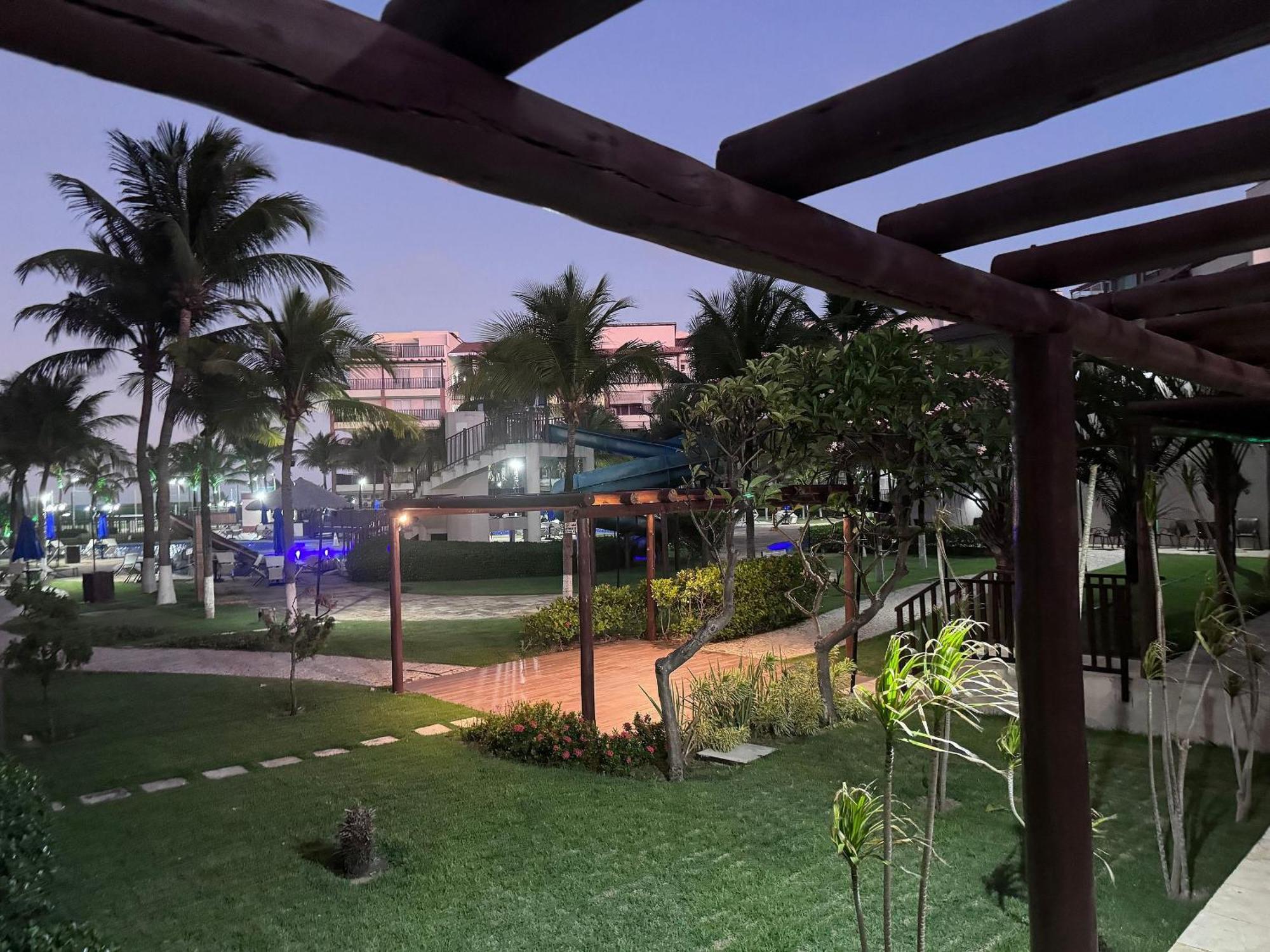 Beach Living, Frente Mar, Vizinho Ao B Park Aquiraz Exterior photo